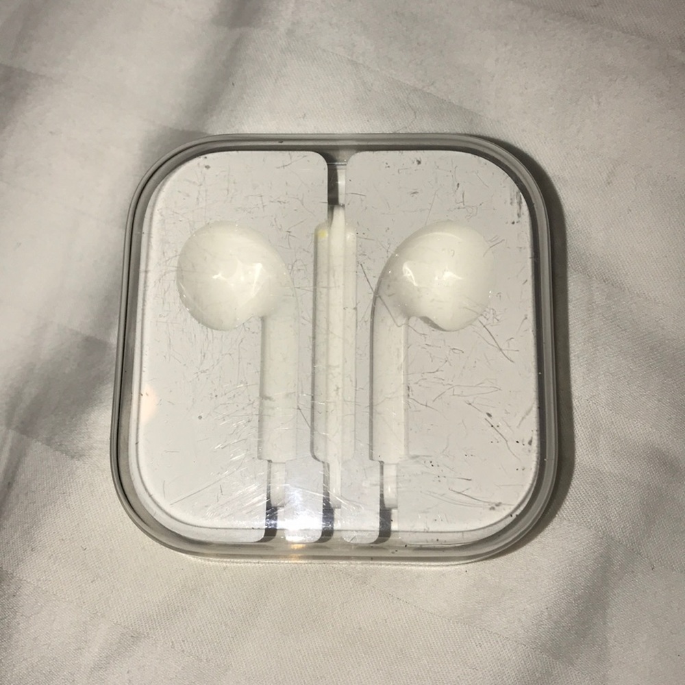 apple heaphones box